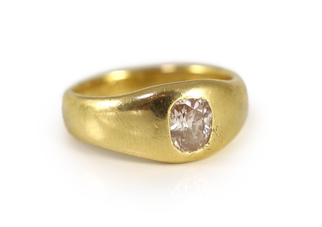 A Victorian 18ct gold and gypsy set oval cushion cut diamond set ring